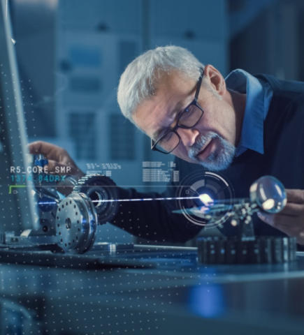 Industries-ElectronicsHighTech-worker-design-cad_435x480.jpg